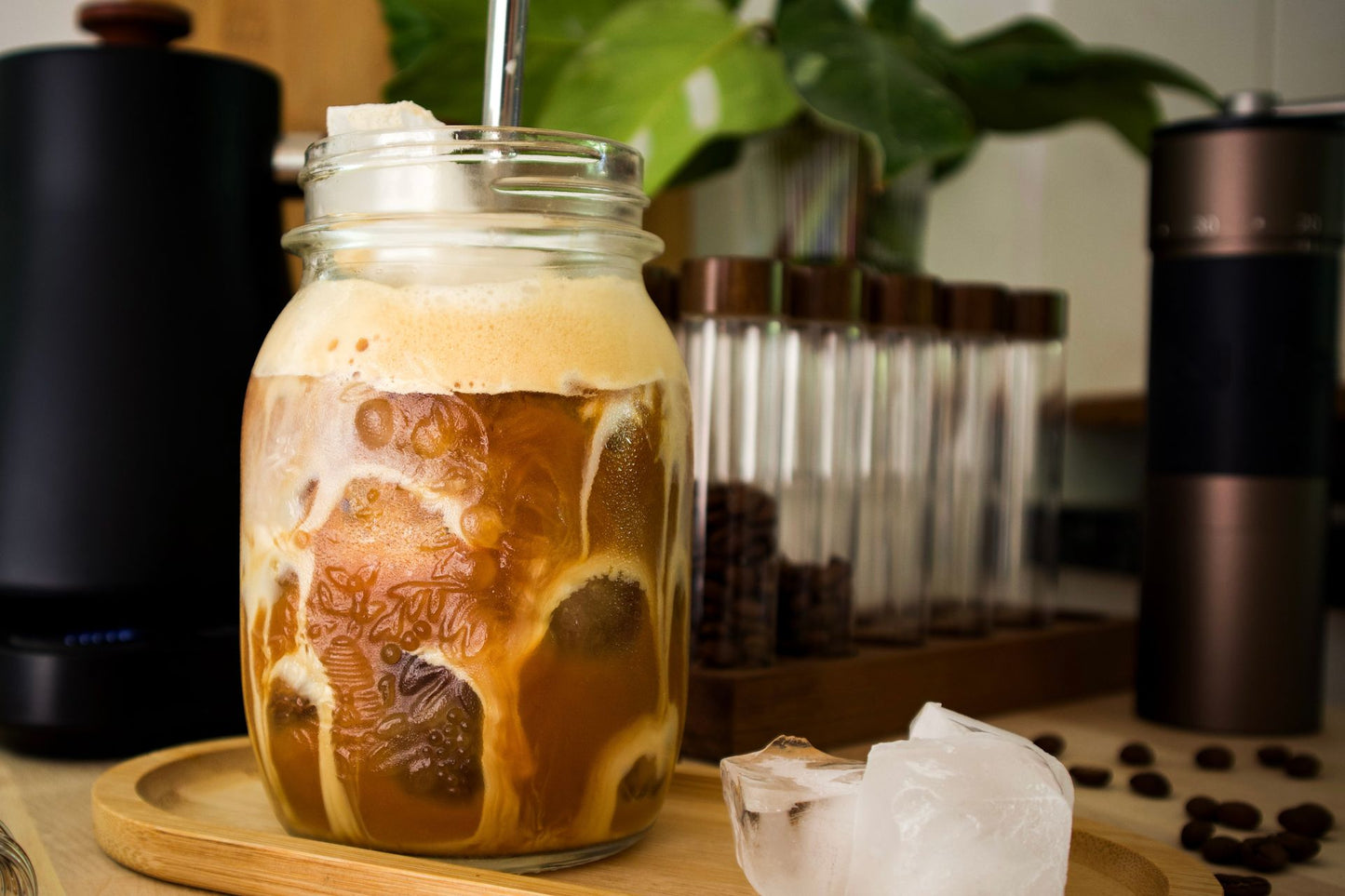 How to Make Iced Coffee: 3 Easy Methods